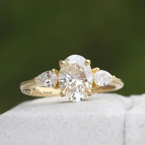 椭圆形切割实验室生长的钻石三石10K/14K/18k纯金或铂金订婚戒指