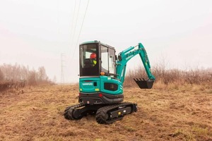 Mini-excavatrice SunwardSWE 25UF 2 tonnes avec vanne hydraulique Kawasaki, PLC et boîte de vitesses - Product Image 2