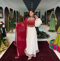Nouvelles Arrivées 2025 – Robes de Mariage Élégantes pour Femmes Afghanes, Manches Longues, Longueur Genou, Imprimé Floral, Style Moderne et Tendance, Idéales pour les Fêtes (OEM)