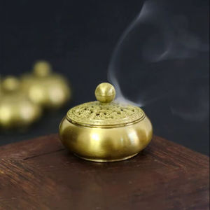 Quemador Bakhoor de latón hecho a mano, perfecto para rituales Islámicos tradicionales, celebraciones de Ramadán Kareem y decoración del hogar Eid - Product Image 1