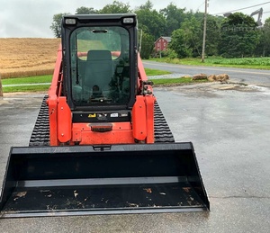 Cargador Compacto de Orugas Usado de Alta Calidad Kubota SVL75 3 con Motor Diésel de 24HP a un Precio Accesible - Product Image 1