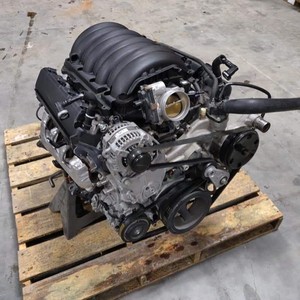 Moteur à essence V8 de 5,3 L de type LS à vendre, bloc long complet, faible kilométrage, testé, performances optimales, prêt pour les applications de remplacement - Product Image 1