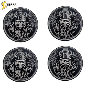 แผ่นป้ายปักลายสำหรับเล่นกีฬาของตัวเองสีต่างๆ - Product Image 3
