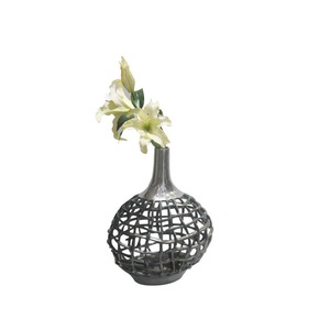 Nuevos jarrones de metal con diseño elegante, última tendencia, soportes de flores de calidad superior para decoración del hogar, jarrones altos modernos para exhibiciones - Product Image 3