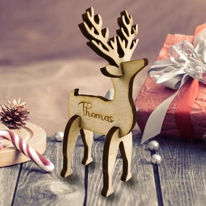 Objeto de Reno de madera de estilo rústico, estatuilla hecha a mano, escultura de acento para mesa de comedor, sala de estar y decoración festiva de vacaciones - Product Image 1