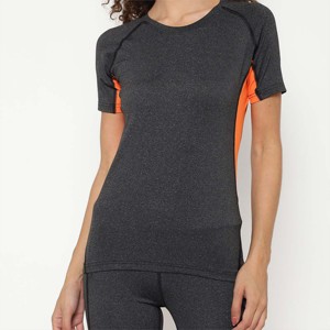 เสื้อยืดกีฬาพรีเมี่ยมสำหรับผู้หญิง-เหมาะสำหรับการออกกำลังกายการฝึกและกีฬา-วัสดุนุ่มและยืดได้ - Product Image 5