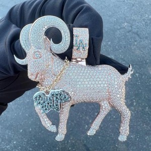 Pendentif Hip Hop personnalisable pour hommes Unique VVS Moissanite Diamond Iced Out in Cute Cartoon Gold Pass Tester pour les occasions de fête - Product Image 3