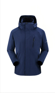 Veste trois-en-un avec logo brodé et imprimé OEM personnalisé pour femmes veste en duvet polaire imperméable et coupe-vent - Product Image 3