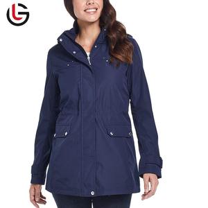 Veste Softshell pour femme légère sur mesure en gros, respirante, à capuche, vêtements d'extérieur, écologique, séchage rapide, réversible - Product Image 1