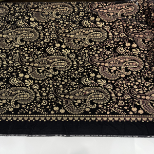 Tissu en velours brodé pour robes, abayas, vêtements, ameublement, décoration intérieure, couture, projets d'artisanat et usage de luxe - Product Image 3