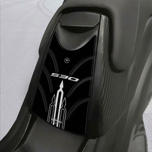 Adesivo Protettivo 3D Personalizzato per Porta Serbatoio, Logo Scooter YAMAHA 2012-2016, Tipo Logo per TMAX 530, Decorazione Adesiva per Scooter - Product Image 1
