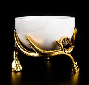 Bol en marbre blanc de qualité supérieure avec support en bois d'or pour les fruits secs et les collations Plusieurs styles et tailles disponibles - Product Image 4