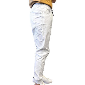 Pantalones deportivos suaves y transpirables para hombre, ropa deportiva con tejido que permite el flujo de aire, ajuste cómodo y elástico, ideales para deportes, entrenamientos y uso casual. - Product Image 4