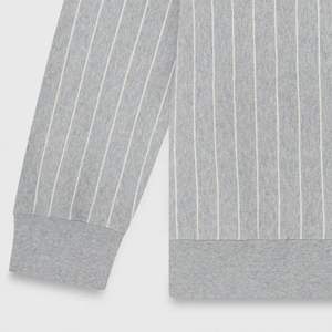 Cuello redondo a rayas de alta calidad para hombres y mujeres Cómodo y elegante Perfecto para uso informal y uso diario - Product Image 5