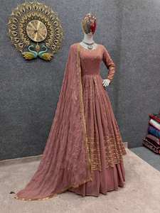 Attrayant concepteur Georgette Lehenga Choli pour les femmes fête porter Bollywood Lehenga indien mariage porter brodé cousu - Product Image 6