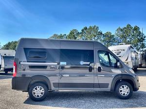 Se vende T-h-o-r C-o-l-e-m-a-n 1-7-D usado del año 2026 - Product Image 4