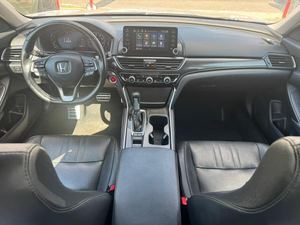 ฮอนด้า แอคคอร์ด สปอร์ต รุ่นพิเศษ ปี 2022 ขับเคลื่อนล้อหน้า พวงมาลัยซ้าย มาตรฐานไอเสียยูโร 3 วิ่ง 50,001-75,000 ไมล์ 200-250 แรงม้า - Product Image 2