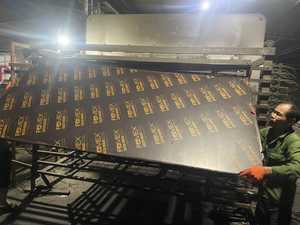 16mm d'épaisseur 1220*2440 film vietnamien face E0 panneaux de placage Design moderne Style formaldéhyde émission décoration contreplaqué - Product Image 5