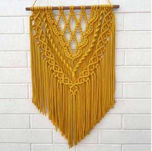 Venta caliente moderno Boho macramé manija de la puerta de algodón de madera decoración colgante de pared para Diwali cumpleaños disponible precio al por mayor India - Product Image 1