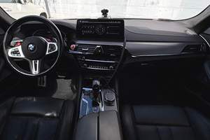 BMW M5 2022 Usado en Buen Estado, Paquete de Competición, Motor V8 Twin-Turbo de 617 hp, Tracción en las Cuatro Ruedas, Paquete Ejecutivo, Mayormente sin Modificaciones - Product Image 3