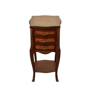 ตู้ข้างเตียงไม้หรูหราพร้อมท็อปหินอ่อน ดีไซน์คลาสสิกสไตล์ยุโรป มือจับทองเหลือง ลายฉลุสุดหรูและงานฝีมือประณีต - Product Image 1