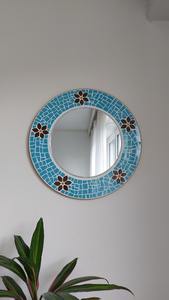 Espejo de Pared Redondo de Mosaico Negro Industrial con Incrustaciones de Nácar, Decoración del Hogar Ecológica Hecha a Mano - Product Image 5