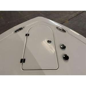 Embarcación Nueva 2025 Tidewater 232 CC Adventure con Consola Central, Casco de Fibra de Vidrio y Diseño Premium con Serigrafía - Product Image 5