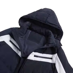 Chaqueta acolchada de burbuja ligera para hombre, abrigo de invierno de dos tonos de nuevo diseño de tendencia con cuello levantado - Product Image 4