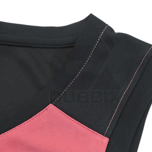 Uniformes de basket-ball pour hommes durables en polyester 100% anti-froissement, antibactériens, à séchage rapide, sans manches, nom d'équipe personnalisé, service OEM - Product Image 3
