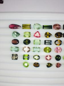 พลอยทัวร์มาลีนแบบหลายจุดความเงางามของ AAA มีใบรับรอง IGI - Product Image 2