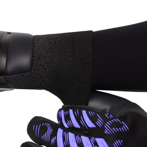 Gants de gardien de but GK toutes saisons de haute qualité en polyester latex à coupe traditionnelle pour l'entraînement de match - Product Image 4