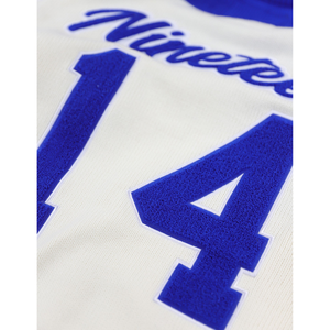 Phi Beta Sigma Suéter con cuello en V Azul marfil HBCU Ropa de fraternidad griega 30 Lana 70 Acrílico Chenille Bordado Punto Ropa griega - Product Image 3