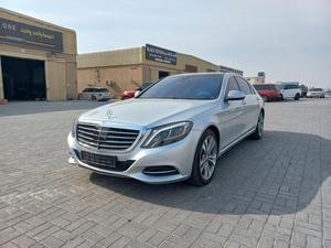 2015 Mercedes-Benz S500 V8 Hardtop utilisé boîte de vitesses manuelle à direction gauche 4L Turbo moteur intérieur foncé cuir FWD RWD Options - Product Image 2