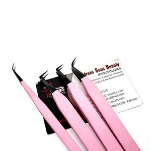 Pince à cils en acier inoxydable de qualité supérieure avec impression de logo personnalisé Rose bébé clair avec pointe noire poignée unie - Product Image 3