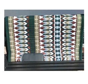 Tapis d'exposition de selle de cheval de style occidental de meilleure qualité, couleurs accrocheuses pour l'équitation compétitive, disponible dans des tailles personnalisées à vendre - Product Image 1