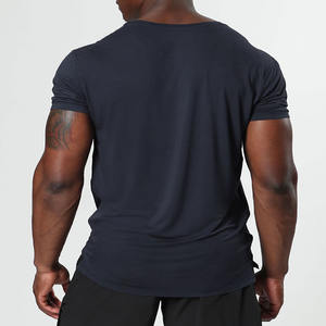 T-shirts de rue hip-hop T-shirts pour hommes à col montant personnalisés T-shirts de luxe personnalisés grande taille 100% coton - Product Image 3