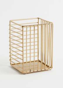 Metal <b>Wire</b> <b>basket</b> wholesale Bulk Quantity Customized Design Acceptable Wedding Home Hotel tableware Usage Kitchen made <b>in</b> india - Product Image 3