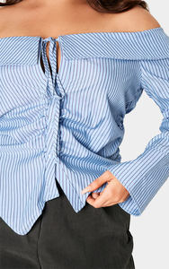 Meilleure vente Vêtements de créateur pour femmes décolleté Bardot manches longues Plus Blue Bardot Striped Fitted Shirt Style Top at Best Price - Product Image 3