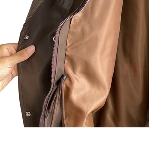 Veste en cuir véritable surdimensionnée respirante coupe-vent à fermeture éclair noire d'automne pour femmes Manteau en peau de mouton véritable en gros - Product Image 4