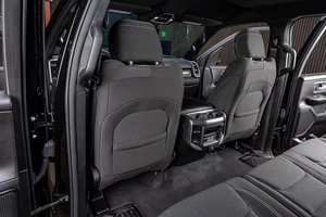 2024 R M 1500 Big-Horn Crew Cab AWD, Volante a la Izquierda, Cuero, Caja de Cambios Automática, Cámara Trasera, Motor Inteligente, Techo Panorámico, Aleación de Aluminio - Product Image 3