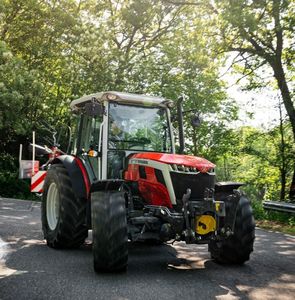 รถแทรกเตอร์ Massey Ferguson 185 ขับเคลื่อน 4 ล้อ กำลัง 70 แรงม้า พร้อมปั๊มเครื่องยนต์ เกียร์ขับเคลื่อน ประสิทธิภาพสูง ขายส่ง - Product Image 4
