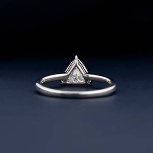 Fábrica al por mayor clásico 1ct Trillion Cut Lab Grown Diamond anillo de compromiso joyería Igi certificado Diamante D-e Color anillo fino - Product Image 3