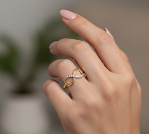 Elegante Anillo Infinito de Amor Eterno, Joyería de Oro, Regalo de Aniversario para Ella - Product Image 2