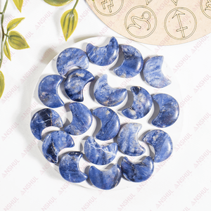 Mini-moonglances sculptées en sodalite bleue de qualité supérieure pour la méditation et la décoration - Product Image 1