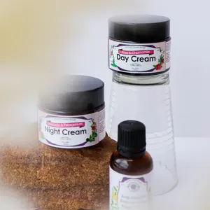Crema de Día de Rosas y Manzanilla 50ml - Product Image 2