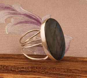 แหวนพลอยลาบราโดไรต์สีน้ำเงินไฟ ตัวเรือนเงินแท้ 925 แบบคลาสสิก เหมาะสำหรับงานปาร์ตี้ - Product Image 3