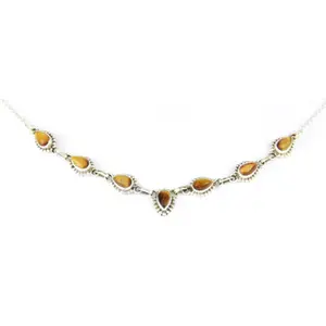 Collar de Plata 925 con Ojo de Tigre, Diamante, Perla y Cadena Chapada en Oro para Mujer, Joyería Moderna para Uso Diario, Bodas y Eventos Religiosos - Product Image 3