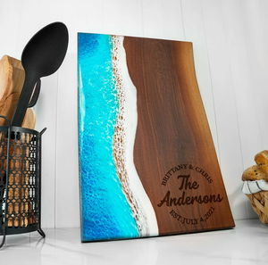 Tabla de Charcutería de Bambú Hecha a Mano TAIMARSWOOD, Tabla de Cortar Artística con Resina Epoxi con Diseño de Olas del Océano - Product Image 3