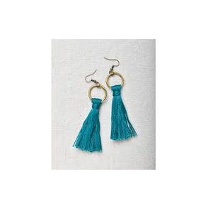 Boucle d'oreille en soie de luxe de fabricant fait main de couleur personnalisée pour la fête de mariage boucle d'oreille de mode boucle d'oreille en soie de haute qualité - Product Image 1