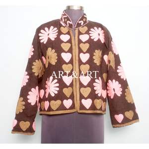 Chaqueta Acolchada 100% Algodón con Bordado Cotrise Hecho a Mano, Estilo Cotrise, Diseño Floral Multicolor, Inspiración Boho Vintage Étnica - Product Image 1